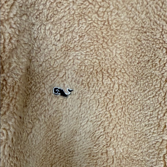 Vineyard Vines Tan Fleece quarter zip - Picture 3 of 16